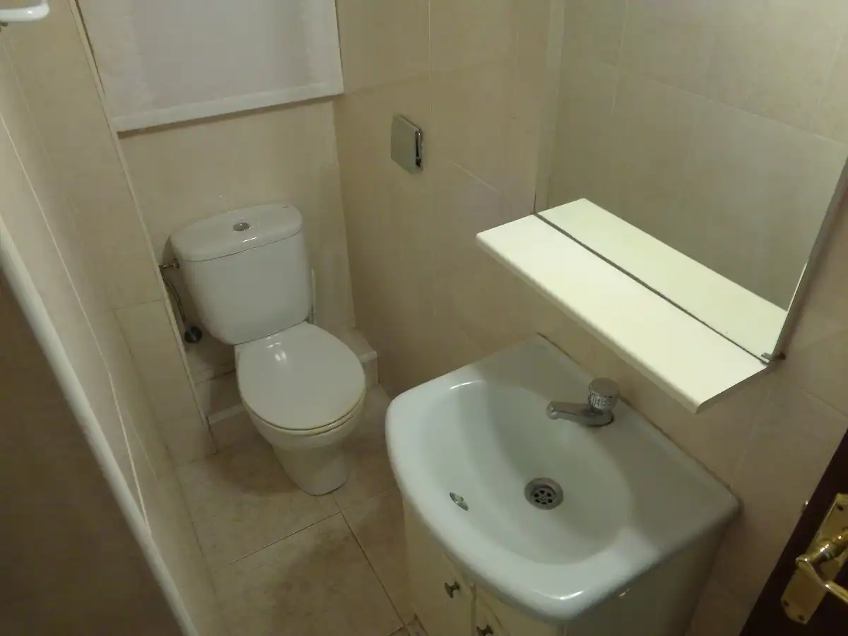 Bathroom of Flat for rent in Viladecans  with Air Conditioner, Furnished and Oven