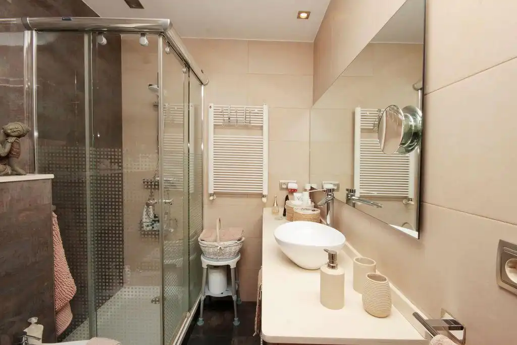 Appartamento con terrazza in vendita a Eixample, imagen 4