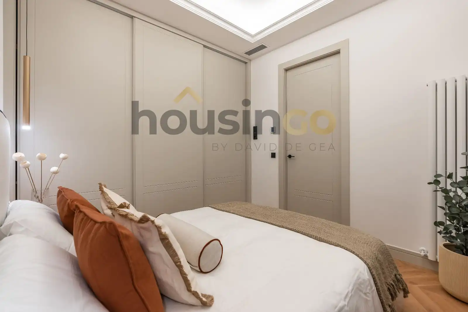 Bedroom of Flat for sale in Madrid  with Air Conditioner, Heating and Terrace