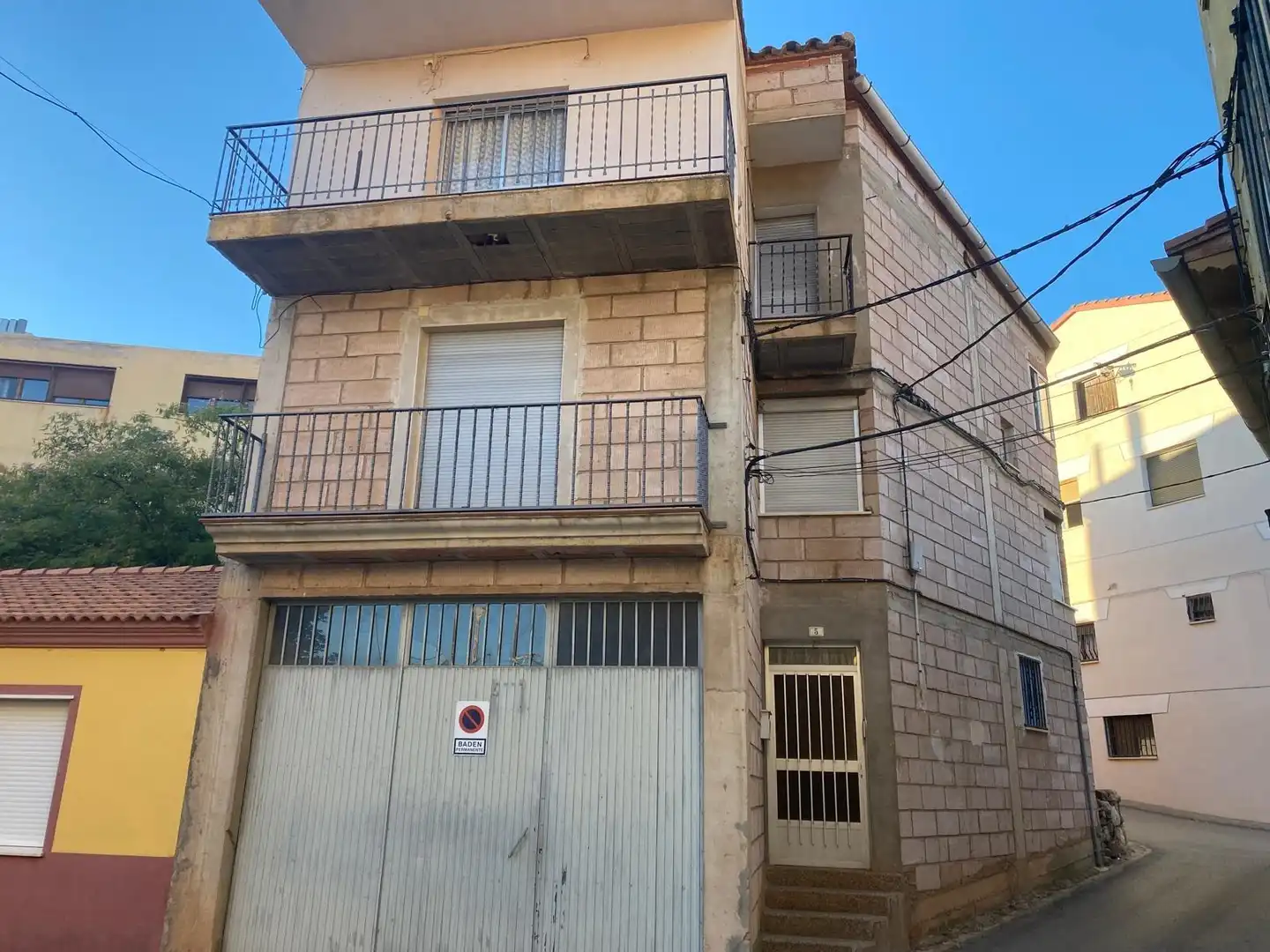 Vista exterior de Edificio en venta en Báguena