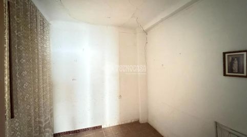 Foto 3 de Casa adosada en venta en Torredonjimeno, Jaén