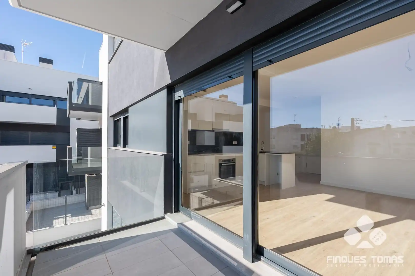 Vista exterior de Pis en venda en Cubelles amb Terrassa, Balcó i Piscina comunitària
