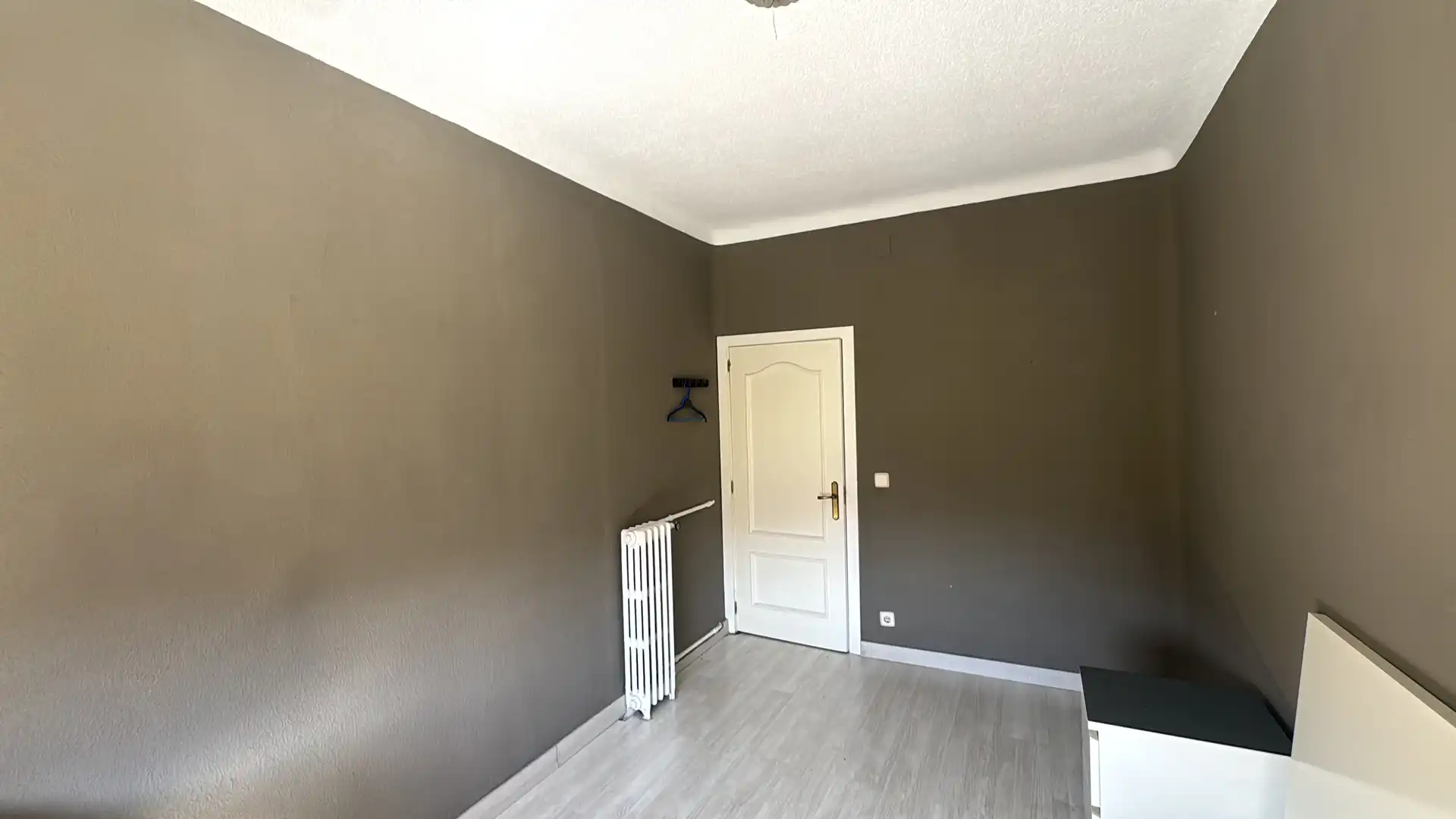 Habitación de Piso en venta en Madrid con Calefacción y Terraza