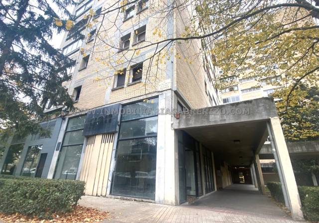 Local comercial en Venta en Calle Vuelta del Castillo en Iturrama