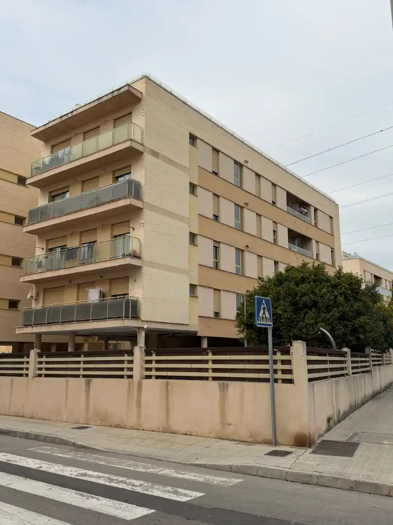 Vista exterior de Pis en venda en Almazora / Almassora amb Traster, Moblat i Forn