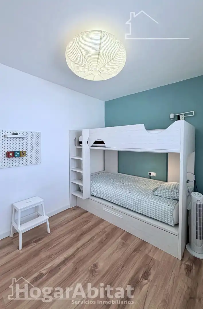 Habitación de Casa o chalet en venta en Torrent con Aire acondicionado, Calefacción y Jardín privado