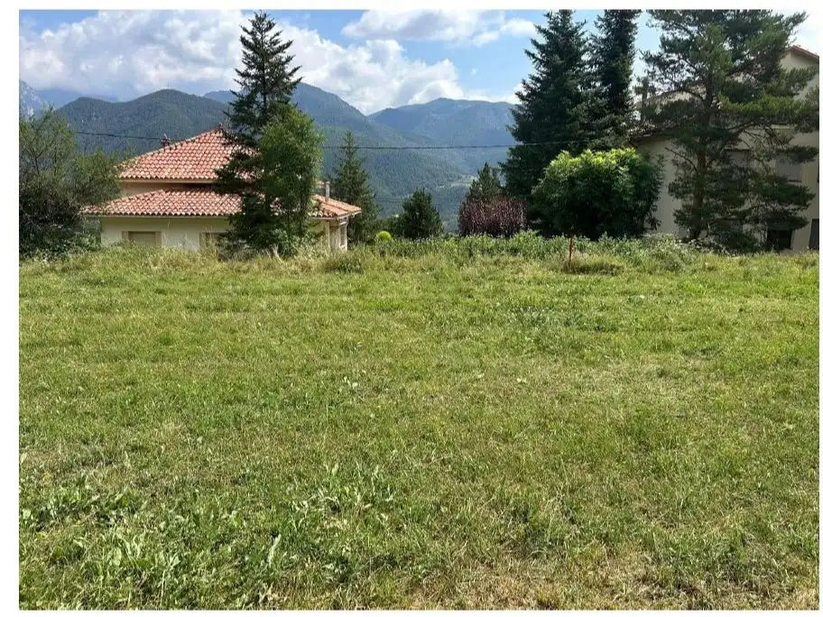 Residential land for sale in Passeig de Cal Sant 17