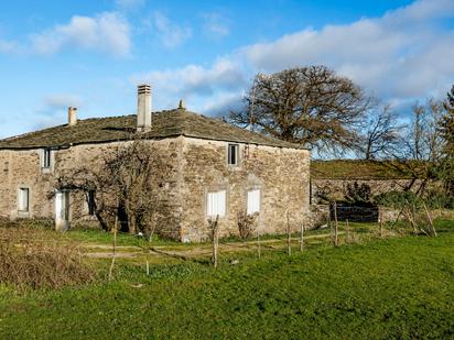 Außenansicht von Country house zum verkauf in Outeiro de Rei