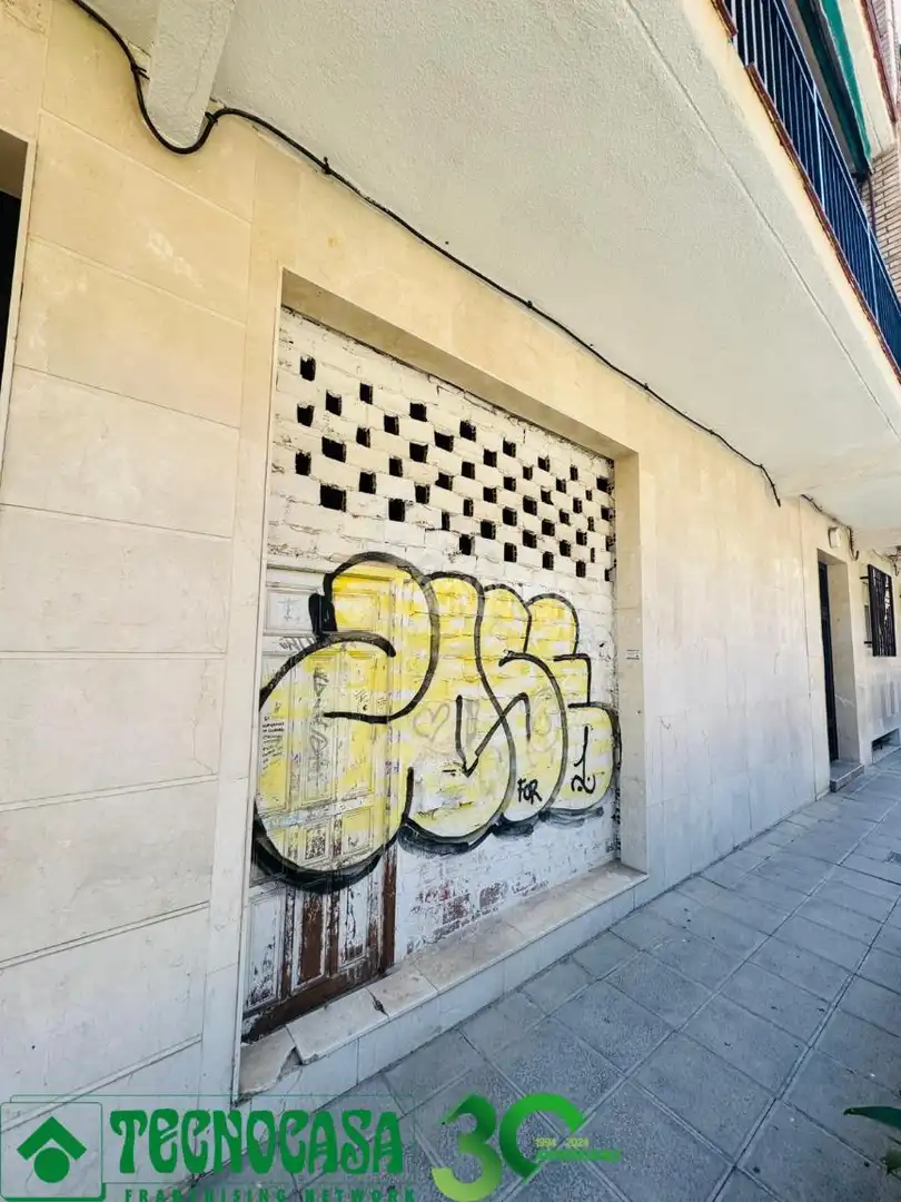 Vista exterior de Local en venta en Toledo