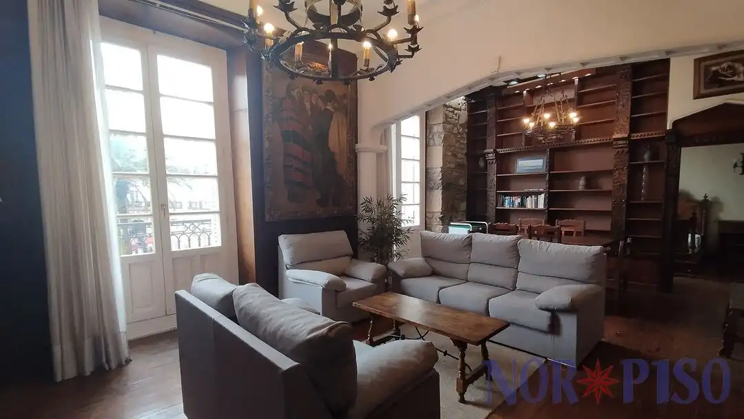 Living room of Flat for rent in Bilbao   with Heating and Balcony