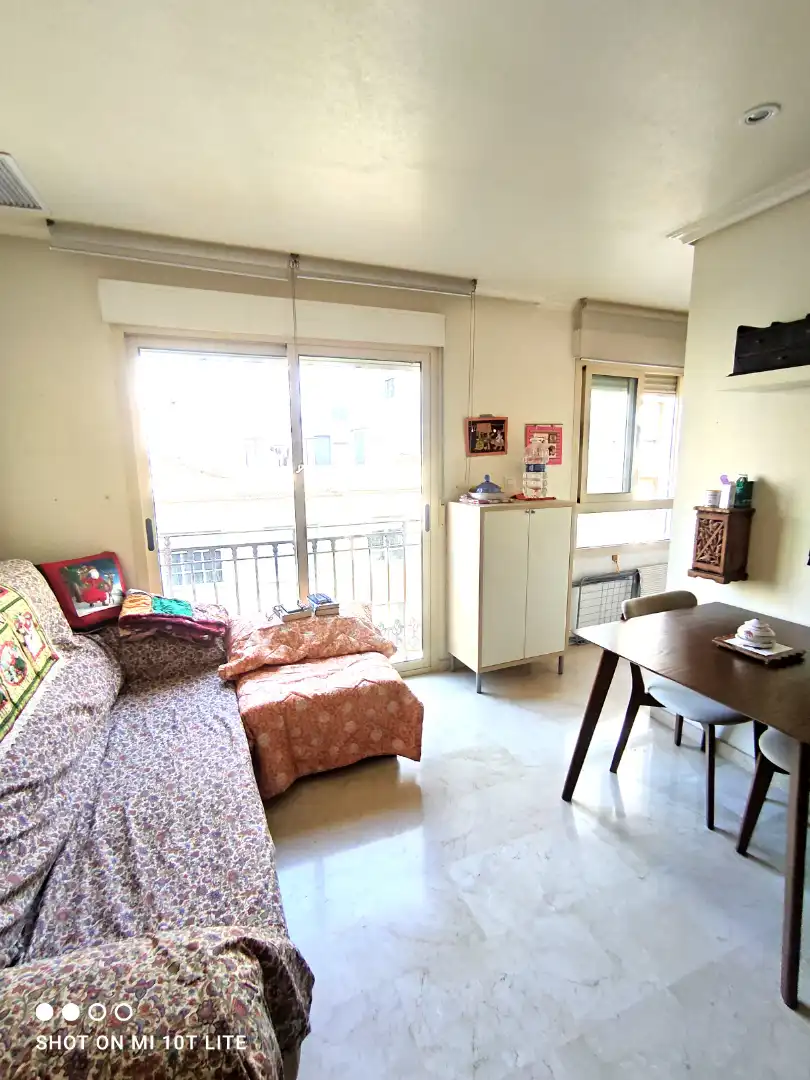 Schlafzimmer von Wohnung zur Miete in Elche / Elx mit Möbliert, Ofen und Waschmaschine