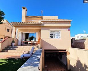 Vista exterior de Casa o xalet en venda en Creixell amb Aire condicionat, Calefacció i Terrassa