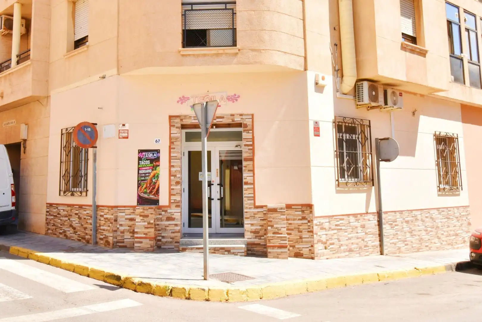 Vista exterior de Local en venta en El Ejido con Aire acondicionado