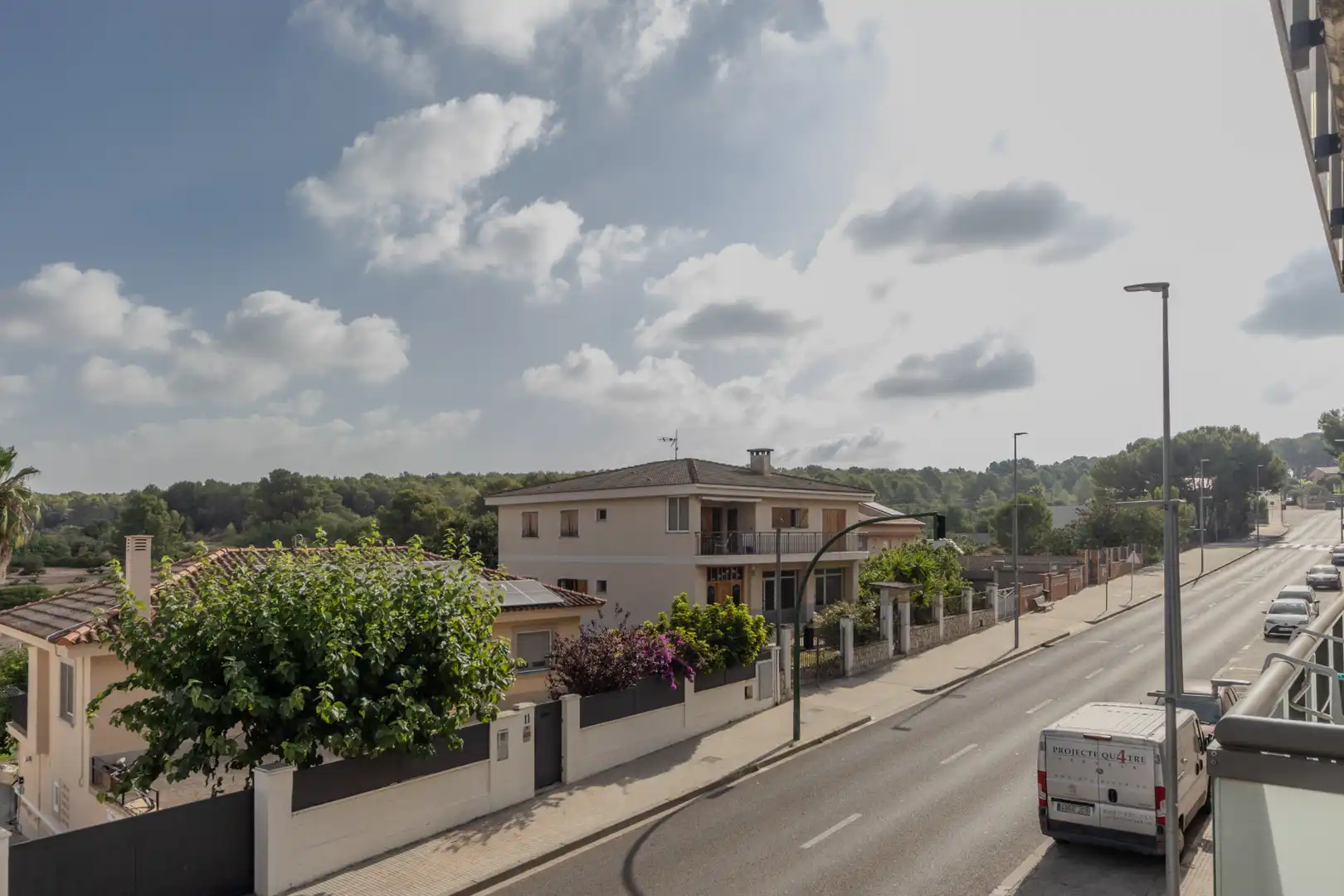 Vista exterior de Pis en venda en Els Pallaresos amb Aire condicionat, Terrassa i Forn