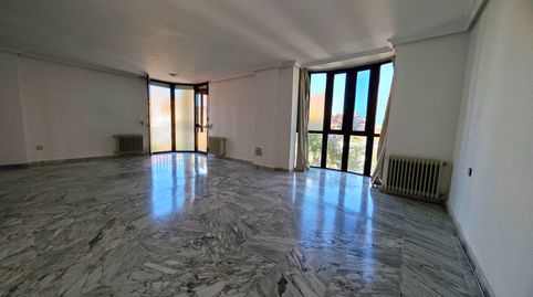 Foto 2 de Piso en venta en Calle de Italia, Don Benito, Badajoz
