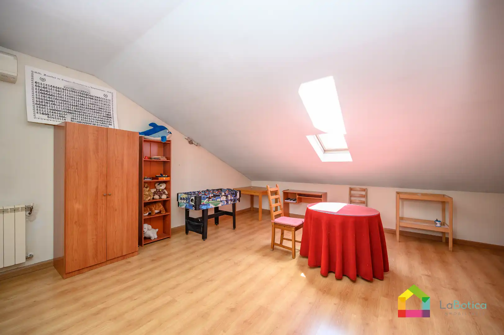 Detached homes for sale in Esquivias  with Air Conditioner, Heating and Balcony