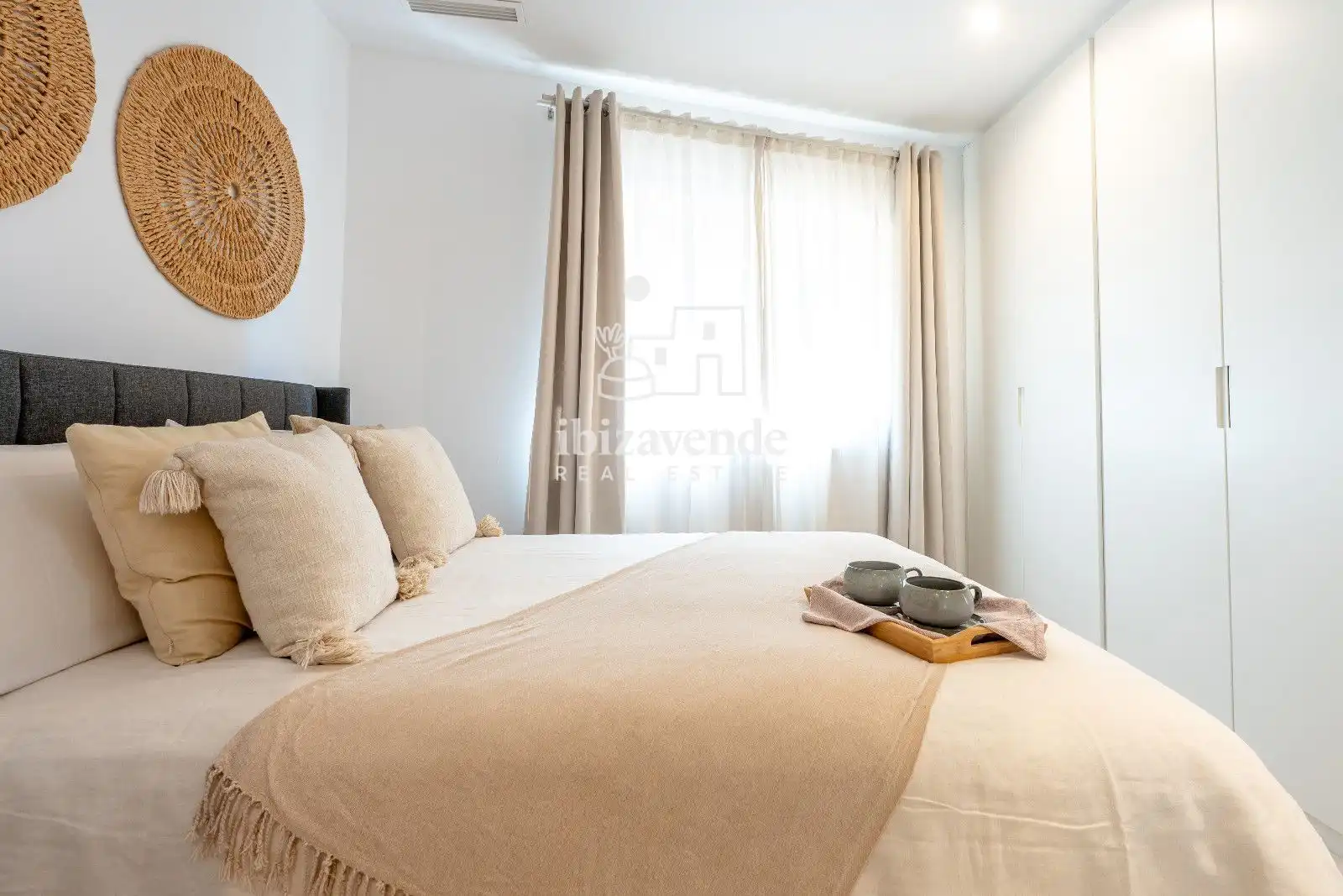 Bedroom of Flat for sale in Eivissa  with Air Conditioner, Heating and Terrace