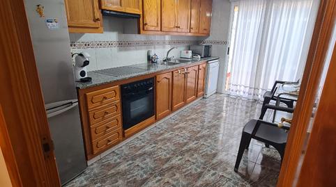 Foto 2 de Casa adosada en venda a Carrer D'astúries, Casco Urbano, Vinaròs