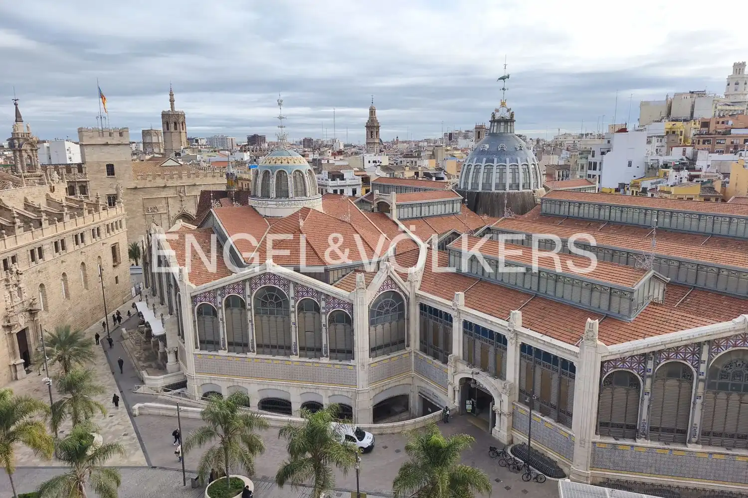 Exterior view of Flat for sale in Valencia  with Air Conditioner, Heating and Parquet flooring