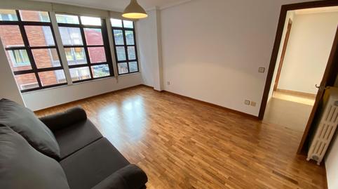 Foto 4 de Piso en venta en Calle Víctor Felgueroso, Sama, Asturias