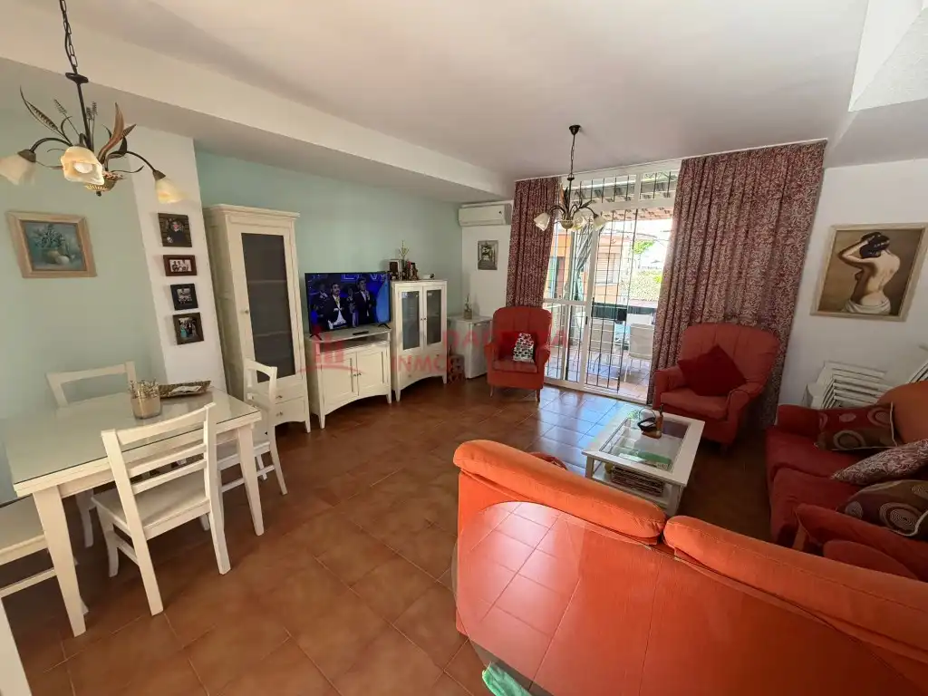 Sala d'estar de Casa adosada de lloguer en La Antilla