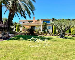 Exterior view of House or chalet for sale in El Vendrell  with Terrace and Swimming Pool