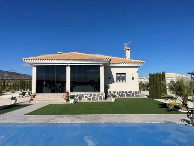 Haus zum Verkauf in El Pinós / Pinoso, imagen 2