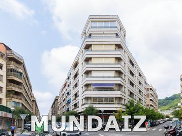Piso con balcón en venta en Marino Tabuyo Kalea
