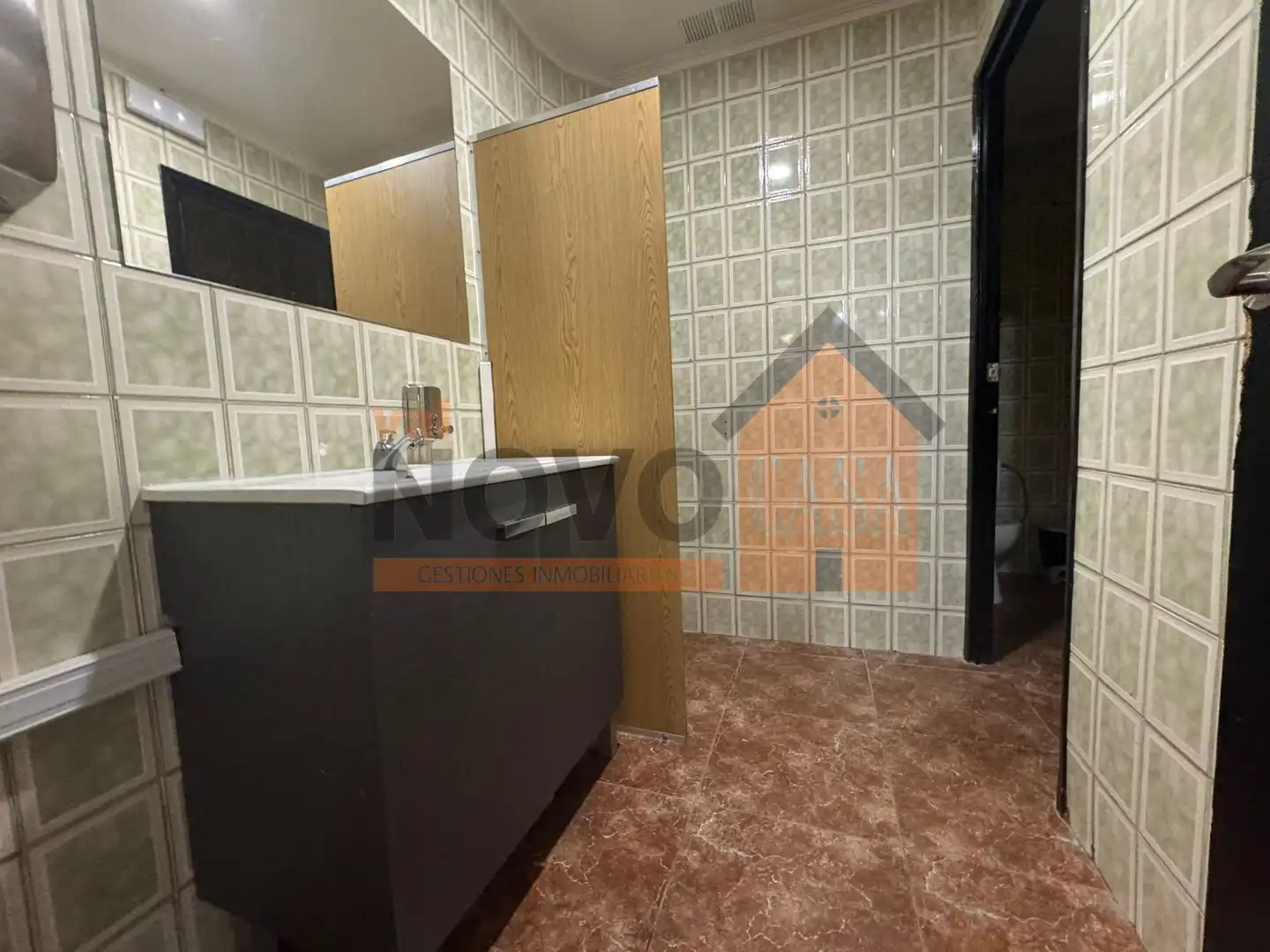 Business premises to rent in Luis Vives, imagen 11