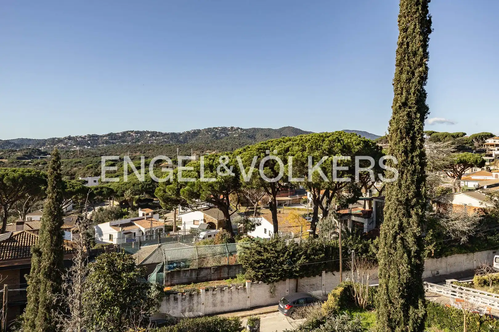 Vista exterior de Casa o xalet en venda en Palafolls amb Calefacció, Jardí privat i Terrassa