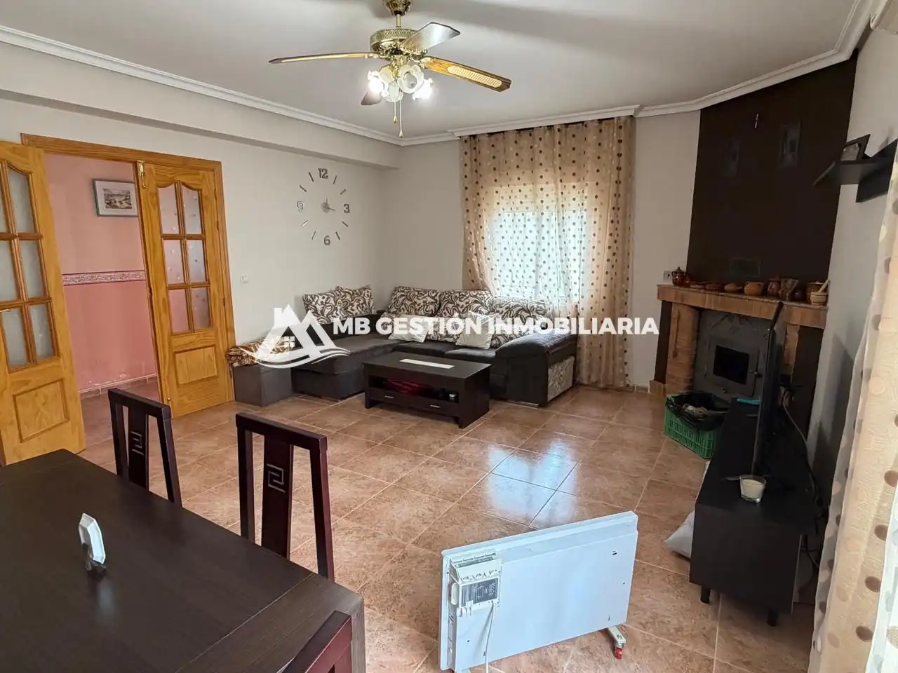 Wohnzimmer von Haus oder Chalet zum Verkauf in Robledollano mit Privatgarten und Terrasse