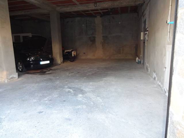 Local comercial en Alquiler en Ca n'Oriol