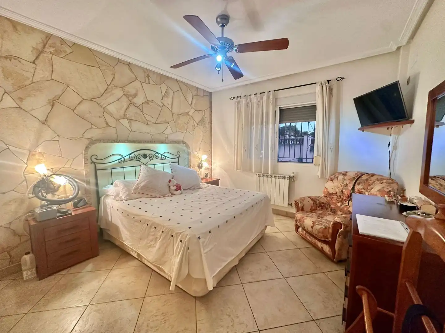 Habitación de Casa o chalet en venta en San Vicente del Raspeig / Sant Vicent del Raspeig con Aire acondicionado, Calefacción y Jardín privado