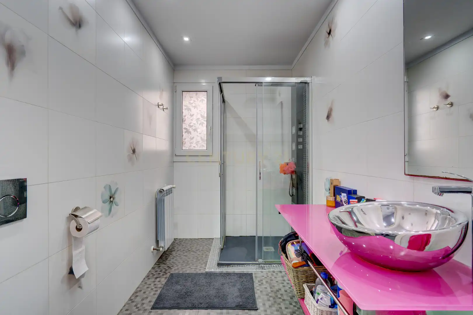Badezimmer von Wohnungen zum Verkauf in Donostia - San Sebastián 
