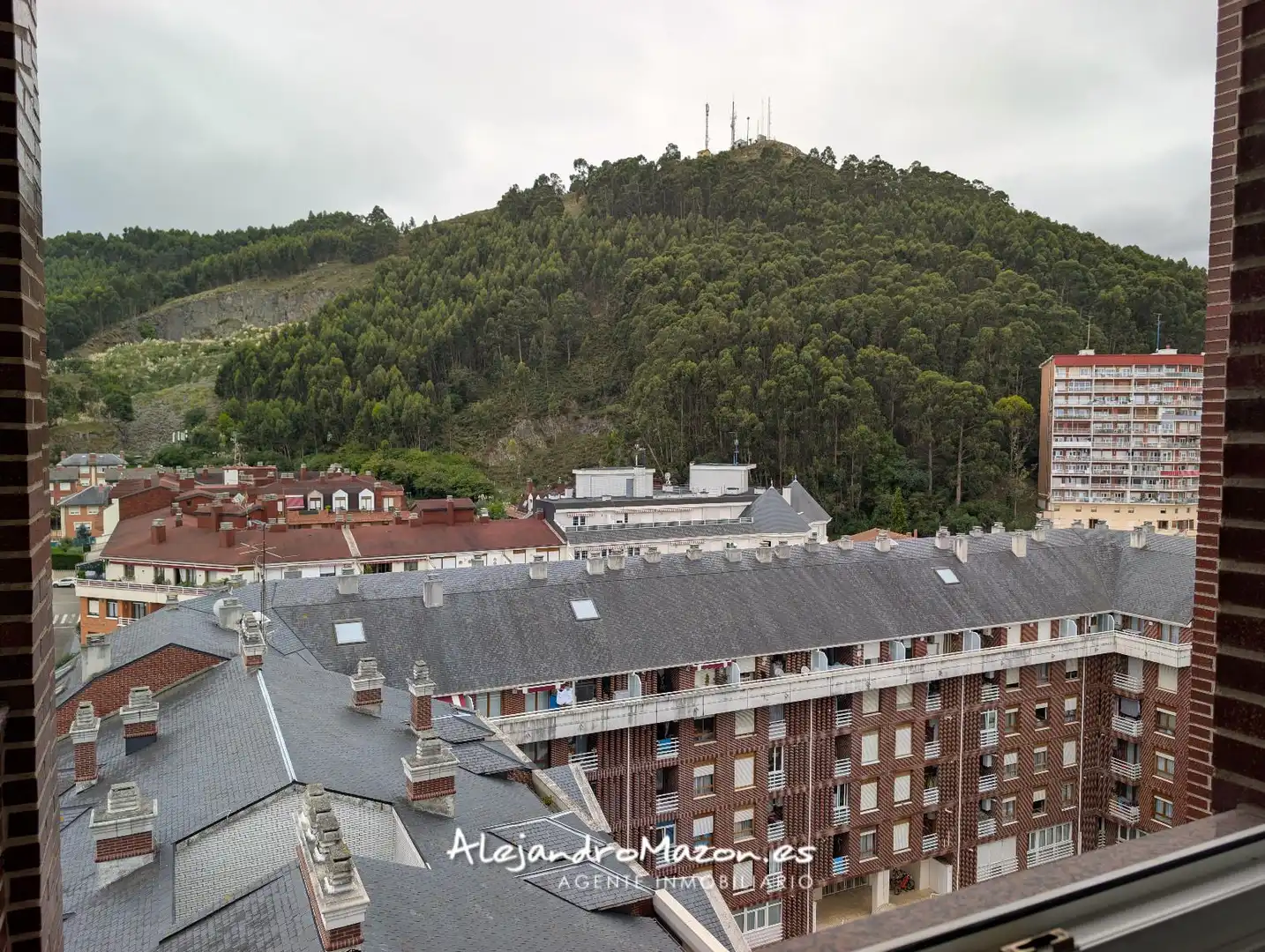 Exterior view of Flat for rent in Castro-Urdiales  with Heating, Terrace and Swimming Pool
