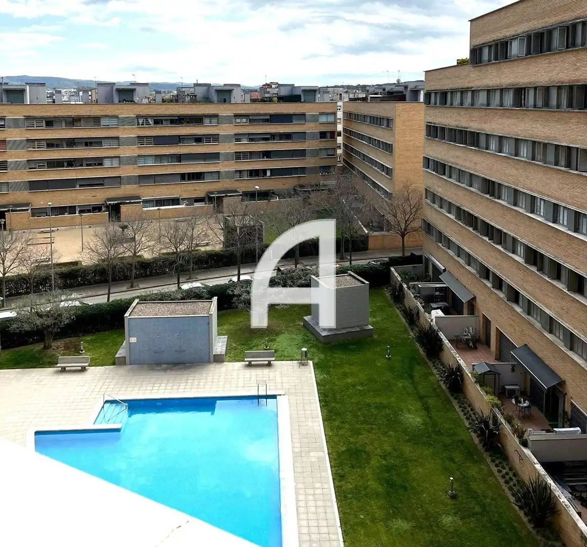 Piscina de Pis en venda en Girona amb Calefacció, Terrassa i Piscina