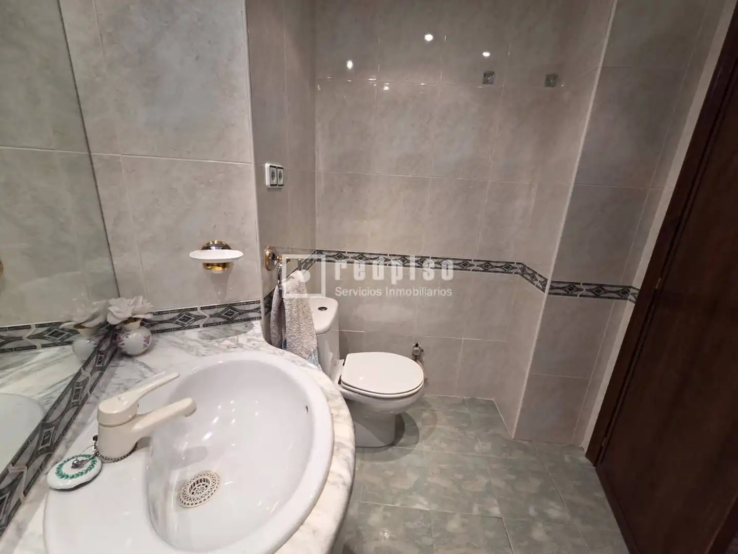 Baño de Piso en venta en Madrid con Aire acondicionado, Calefacción y Parquet