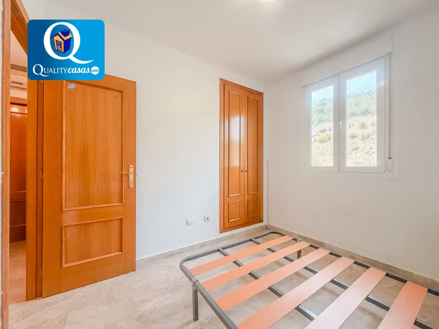 Schlafzimmer von Haus oder Chalet zum Verkauf in Mutxamel mit Klimaanlage, Terrasse und Gemeinschaftspool