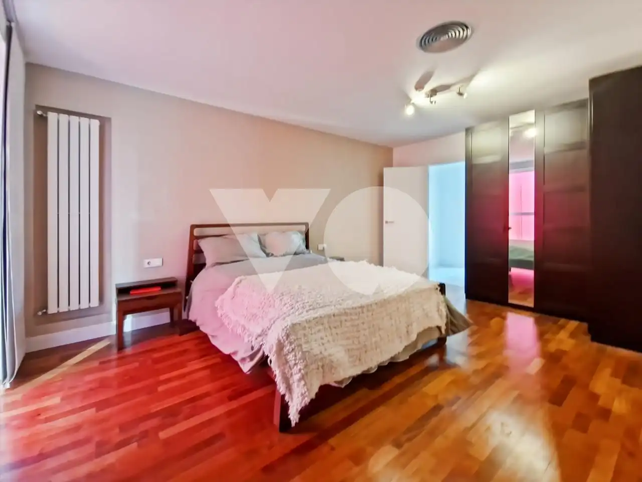 Habitación de Dúplex en venta en Madrid con Aire acondicionado y Calefacción