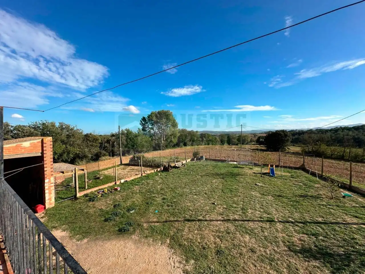 Finca rústica en venda en Sant Jordi Desvalls amb Calefacció, Jardí privat i Terrassa