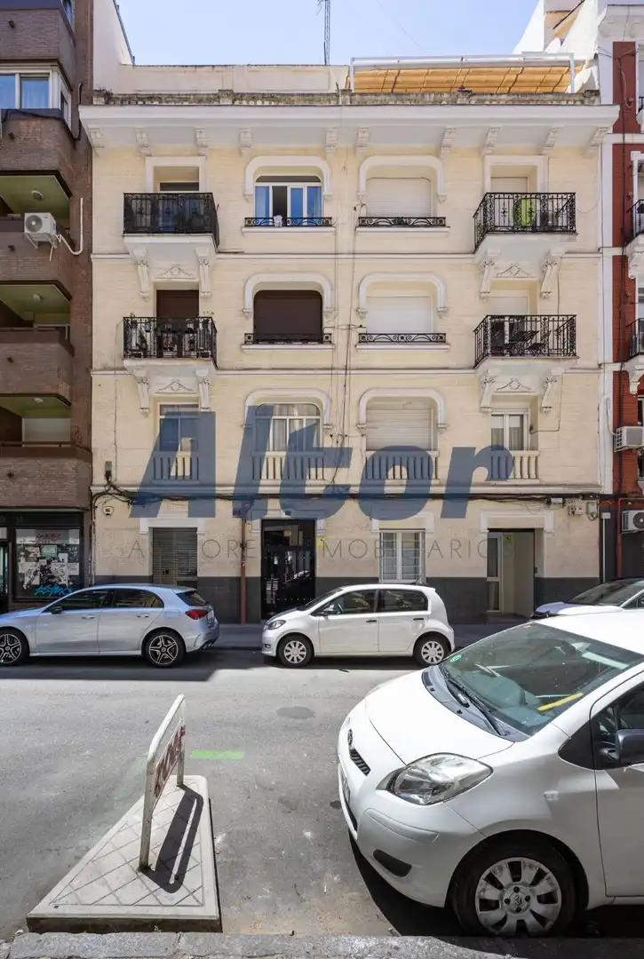 Vista exterior de Piso en venta en Madrid con Aire acondicionado y Calefacción
