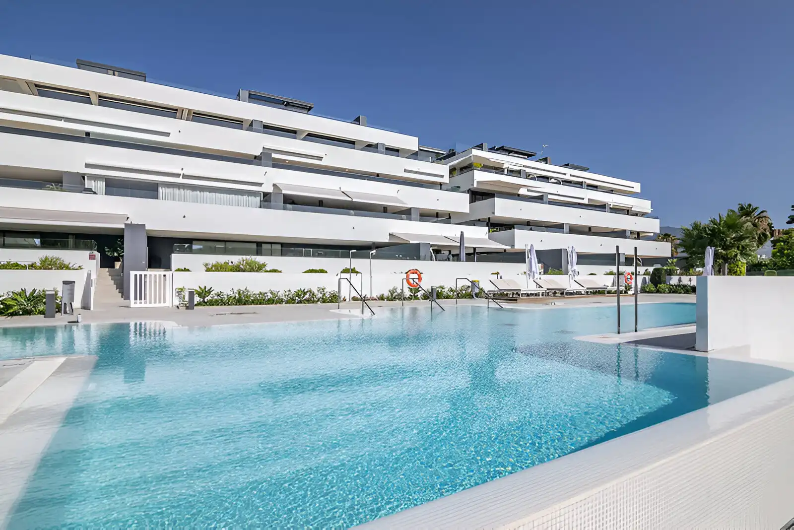 Habitatge amb piscina en venda a Benamara - Atalaya