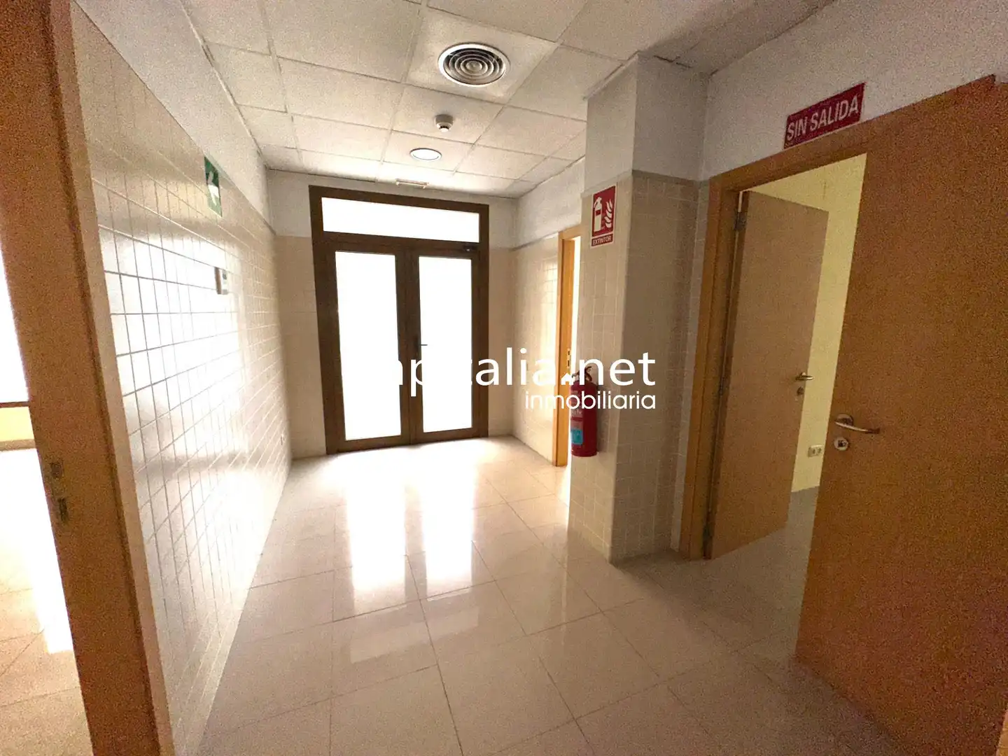 Business premises to rent in Sant Josep - Zona Hospital, imagen 4