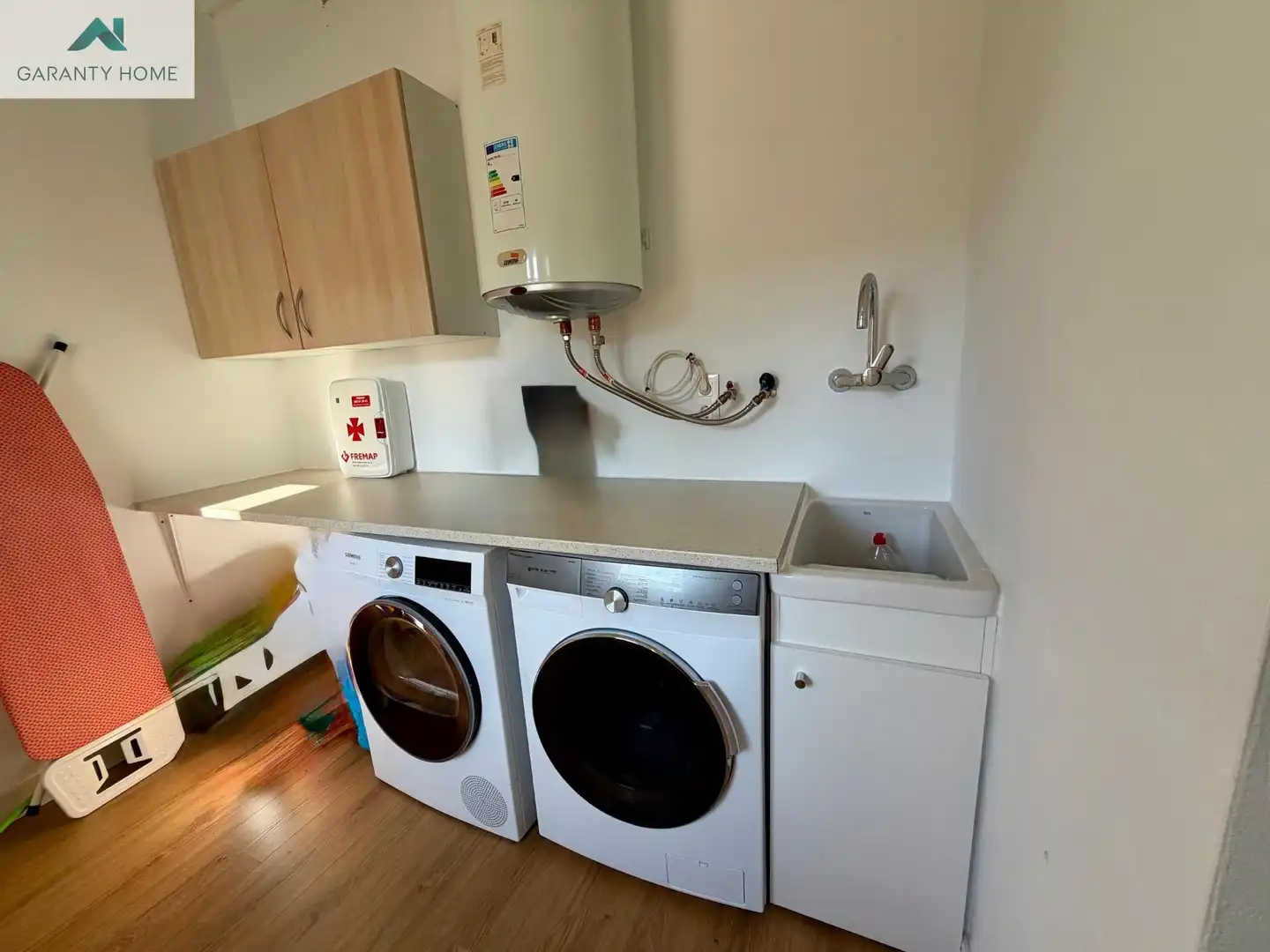 Cuina de Casa o xalet en venda en Alcaucín amb Aire condicionat, Jardí privat i Terrassa