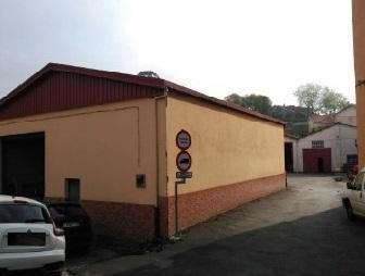 Vista exterior de Nau industrial en venda en Colunga