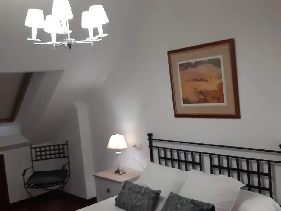 Schlafzimmer von Wohnung zur Miete in Boiro mit Heizung, Privatgarten und Parkett