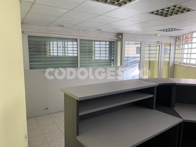 Local comercial en Alquiler en N/A en Roda de Ter