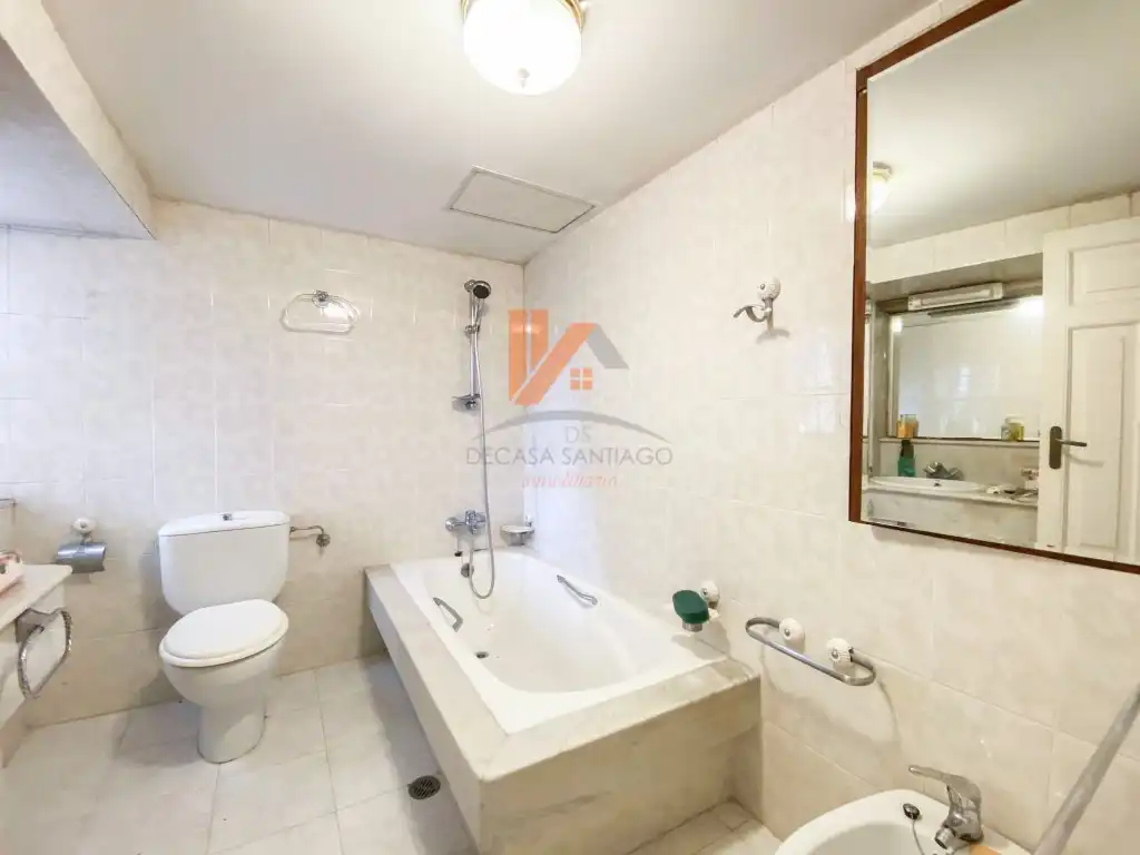 Badezimmer von Haus oder Chalet zum Verkauf in Santiago de Compostela  mit Terrasse