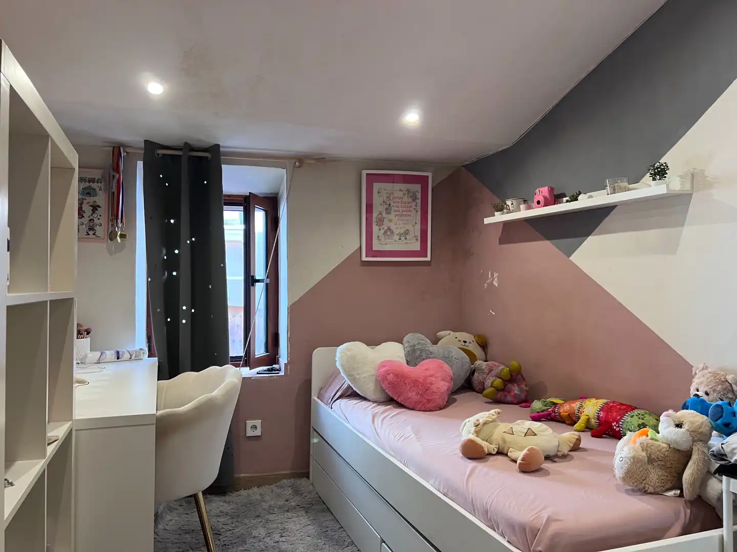Schlafzimmer von Haus oder Chalet zum Verkauf in Vilassar de Dalt mit Terrasse und Ofen