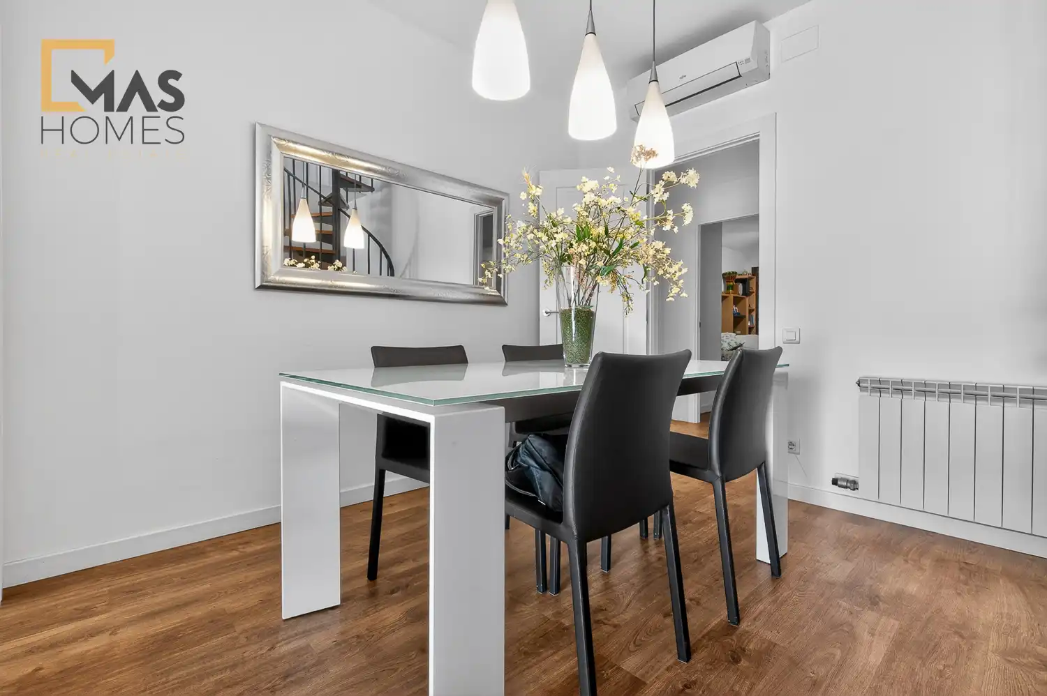 Ático con terraza en venta en Carrer de l'Escola Pia, imagen 4